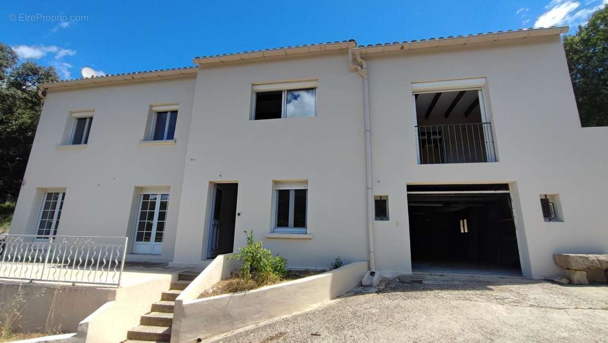 Maison à UZES