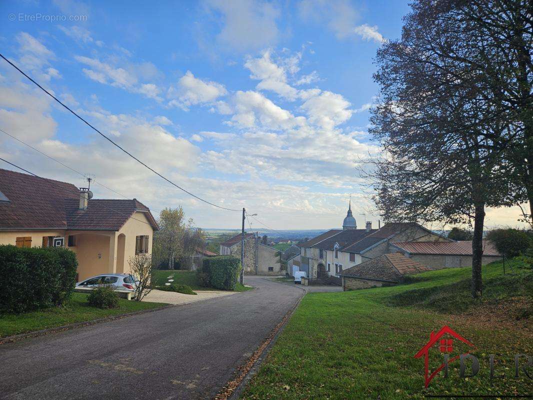 Maison à SERQUEUX