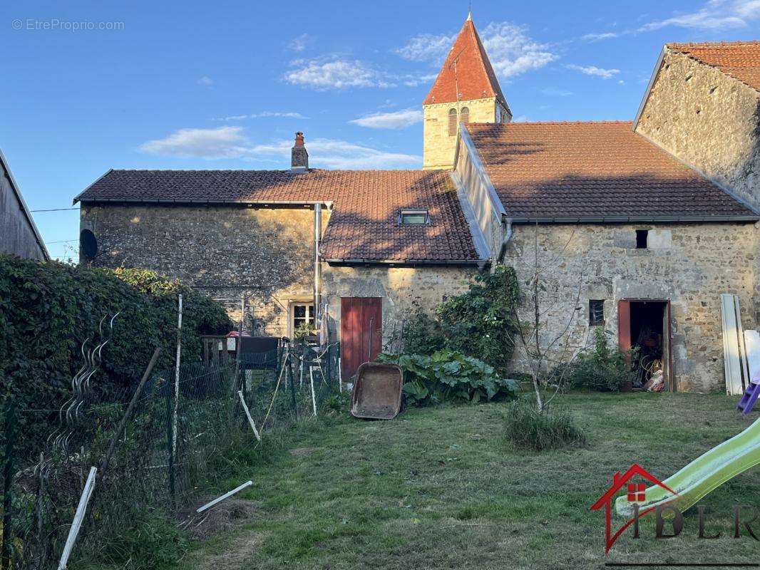 Maison à PARNOY-EN-BASSIGNY