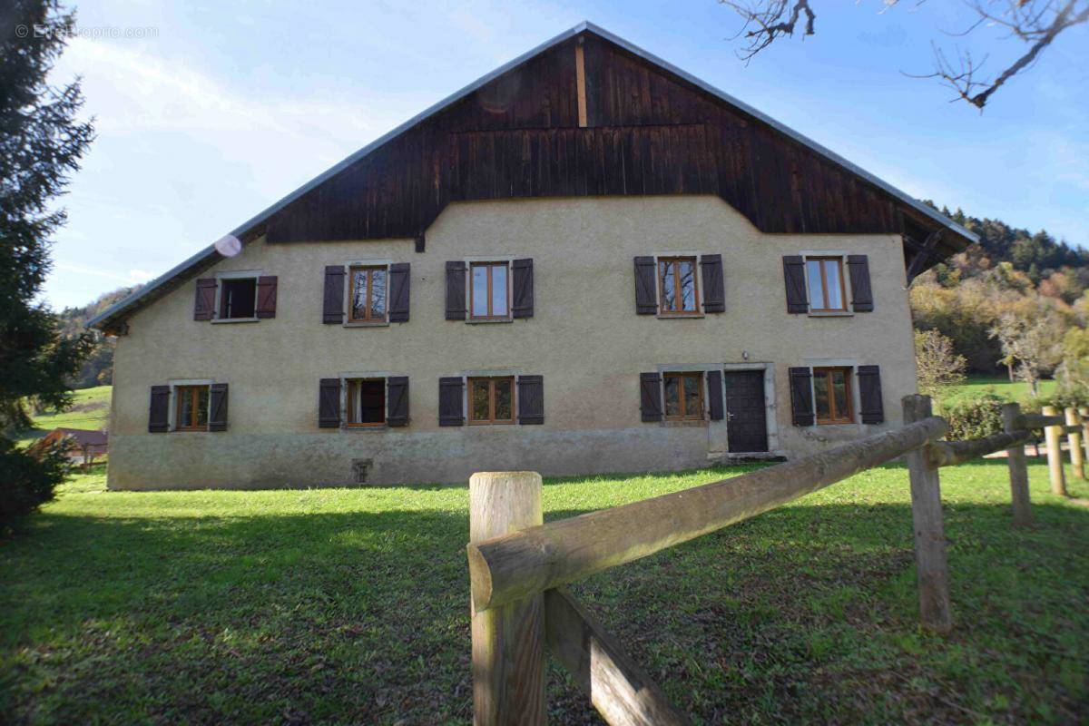 Maison à ORCHAMPS-VENNES