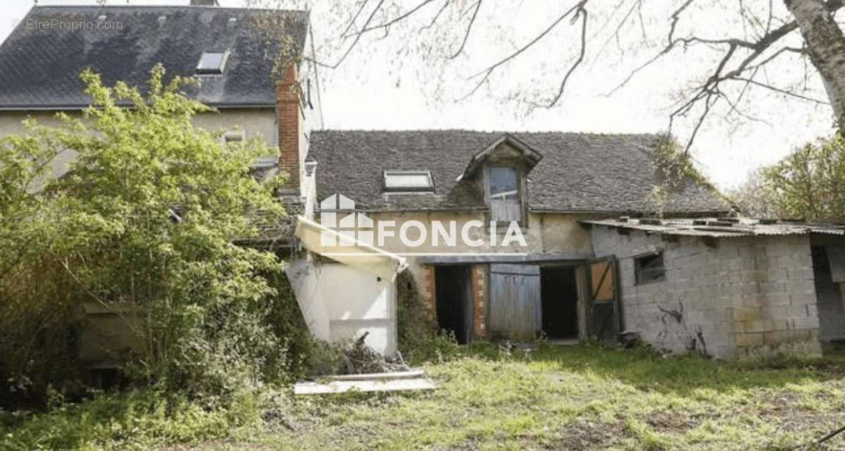 Maison à SAINT-CYR-SUR-LOIRE