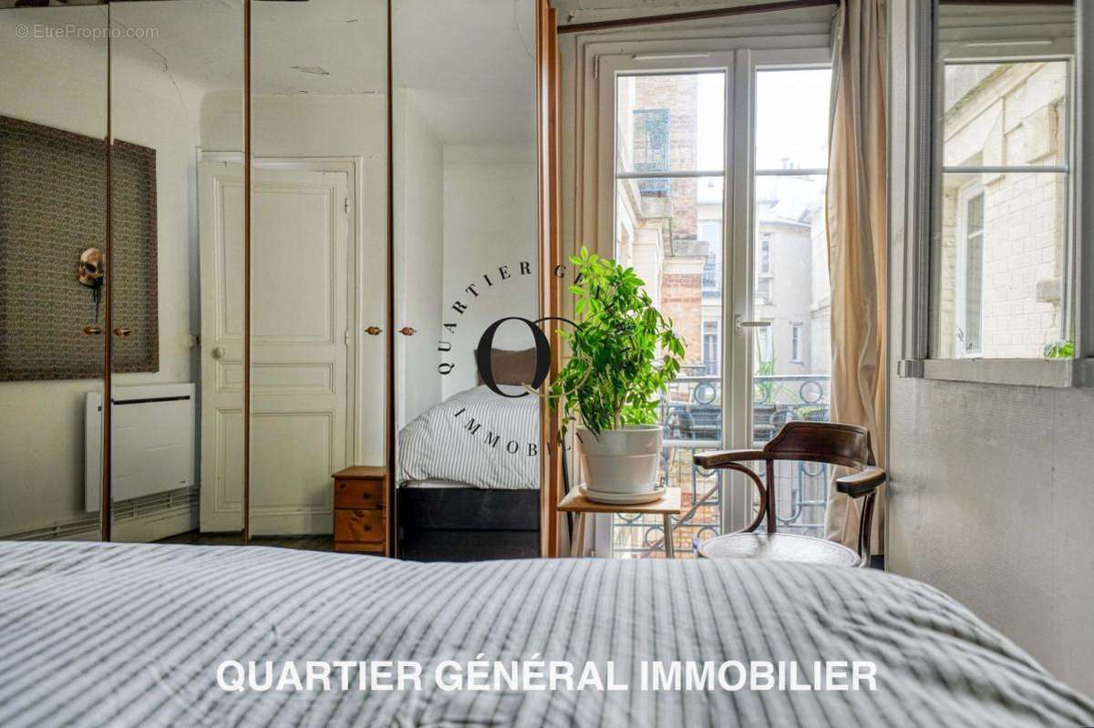 Appartement à PARIS-14E