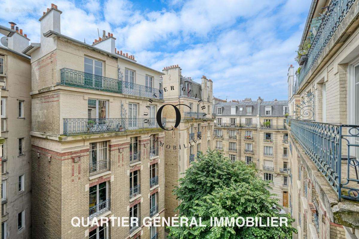 Appartement à PARIS-14E