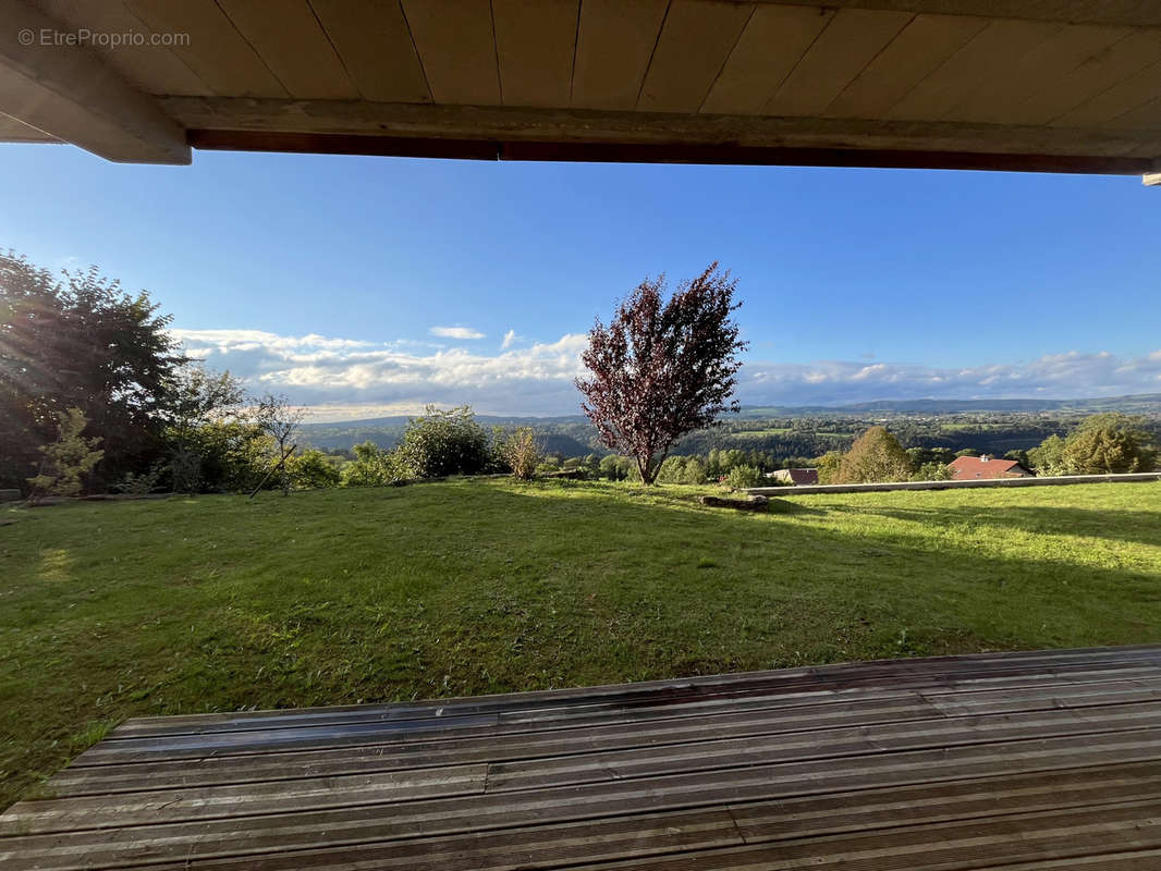 Maison à ORCHAMPS-VENNES