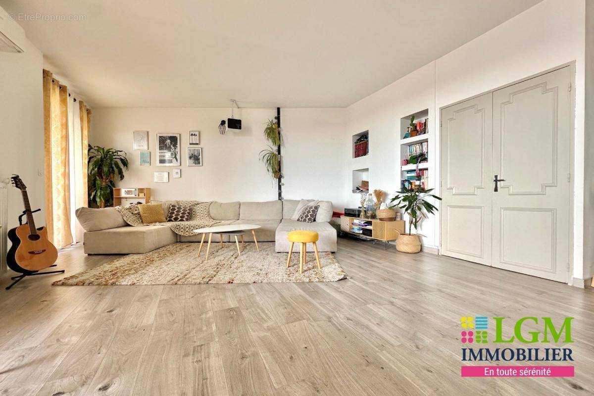 Appartement à NIMES