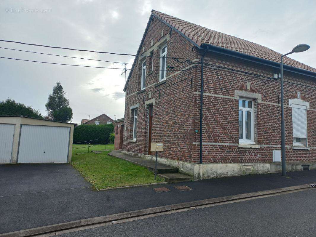 Maison à MARLES-LES-MINES