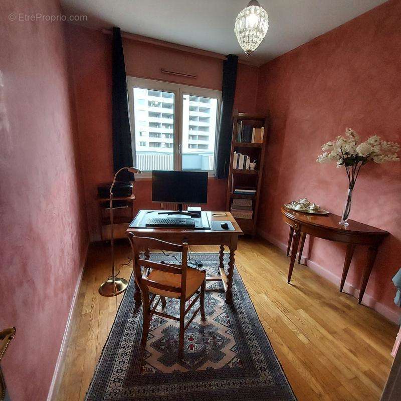 Appartement à LYON-8E