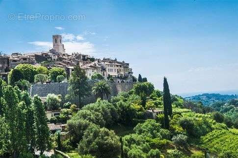 Appartement à LA COLLE-SUR-LOUP