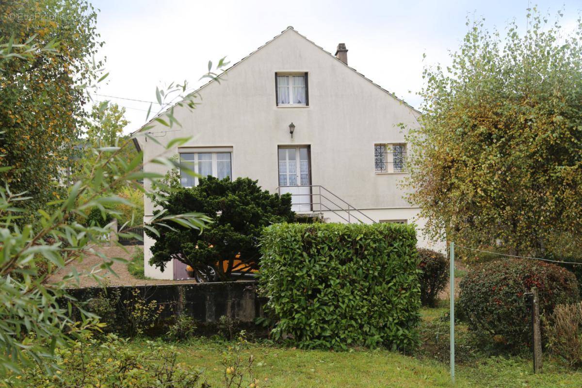 Maison à AUTUN