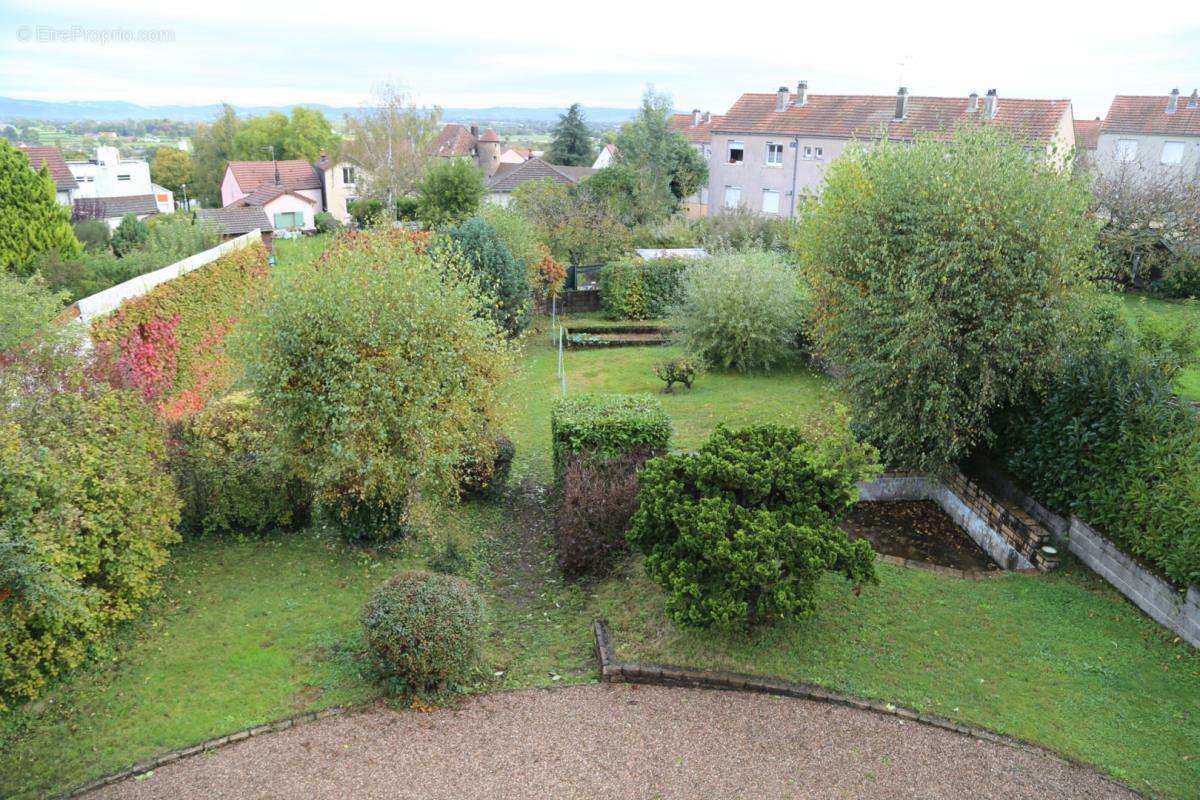 Maison à AUTUN