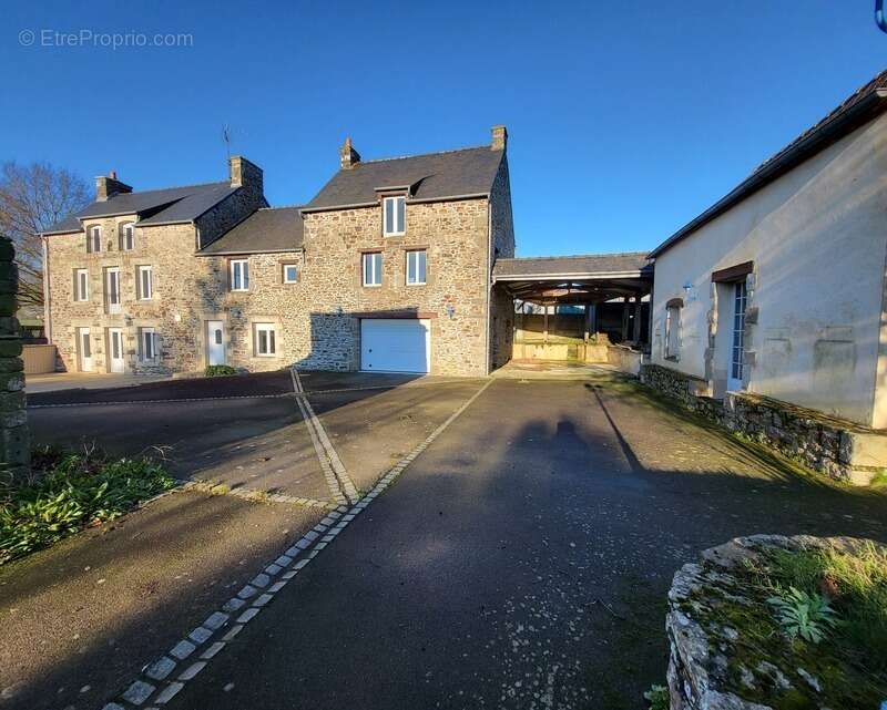 Maison à CHATEAUNEUF-D&#039;ILLE-ET-VILAINE