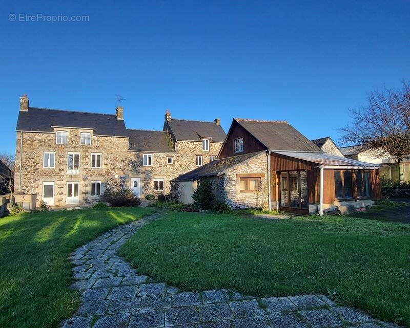 Maison à CHATEAUNEUF-D&#039;ILLE-ET-VILAINE