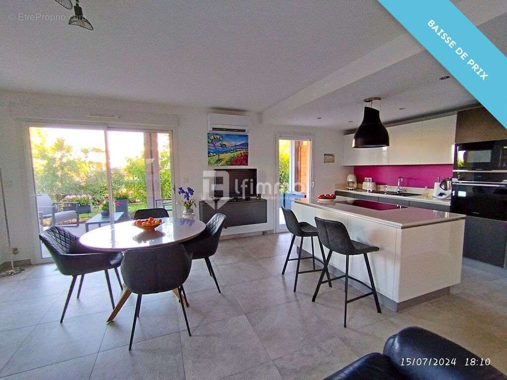 Appartement à ROQUEBRUNE-SUR-ARGENS