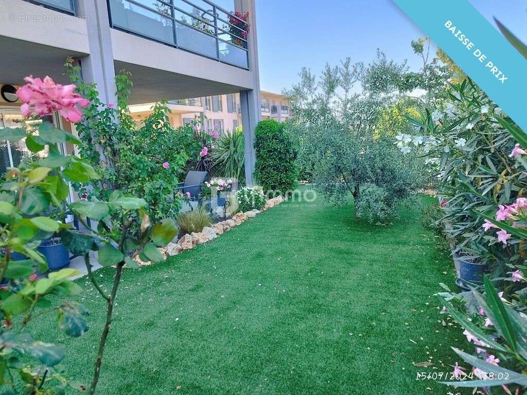 Appartement à ROQUEBRUNE-SUR-ARGENS