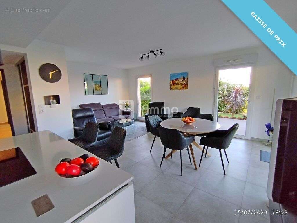 Appartement à ROQUEBRUNE-SUR-ARGENS