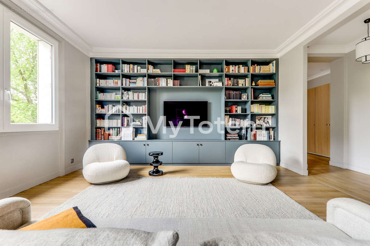 Appartement à NEUILLY-SUR-SEINE