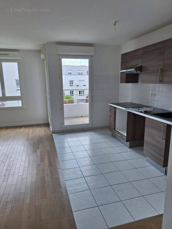 Appartement à CORBEIL-ESSONNES