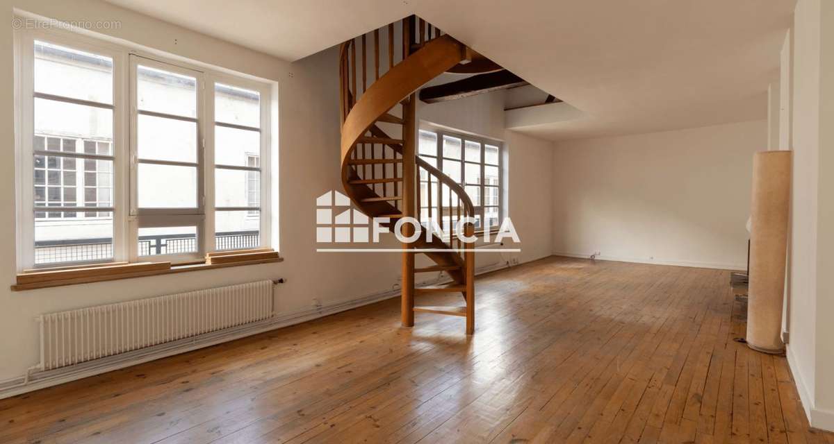 Appartement à PARIS-11E