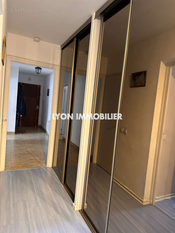 Appartement à LYON-8E