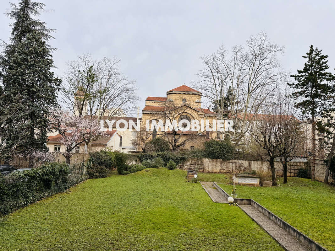 Appartement à LYON-8E