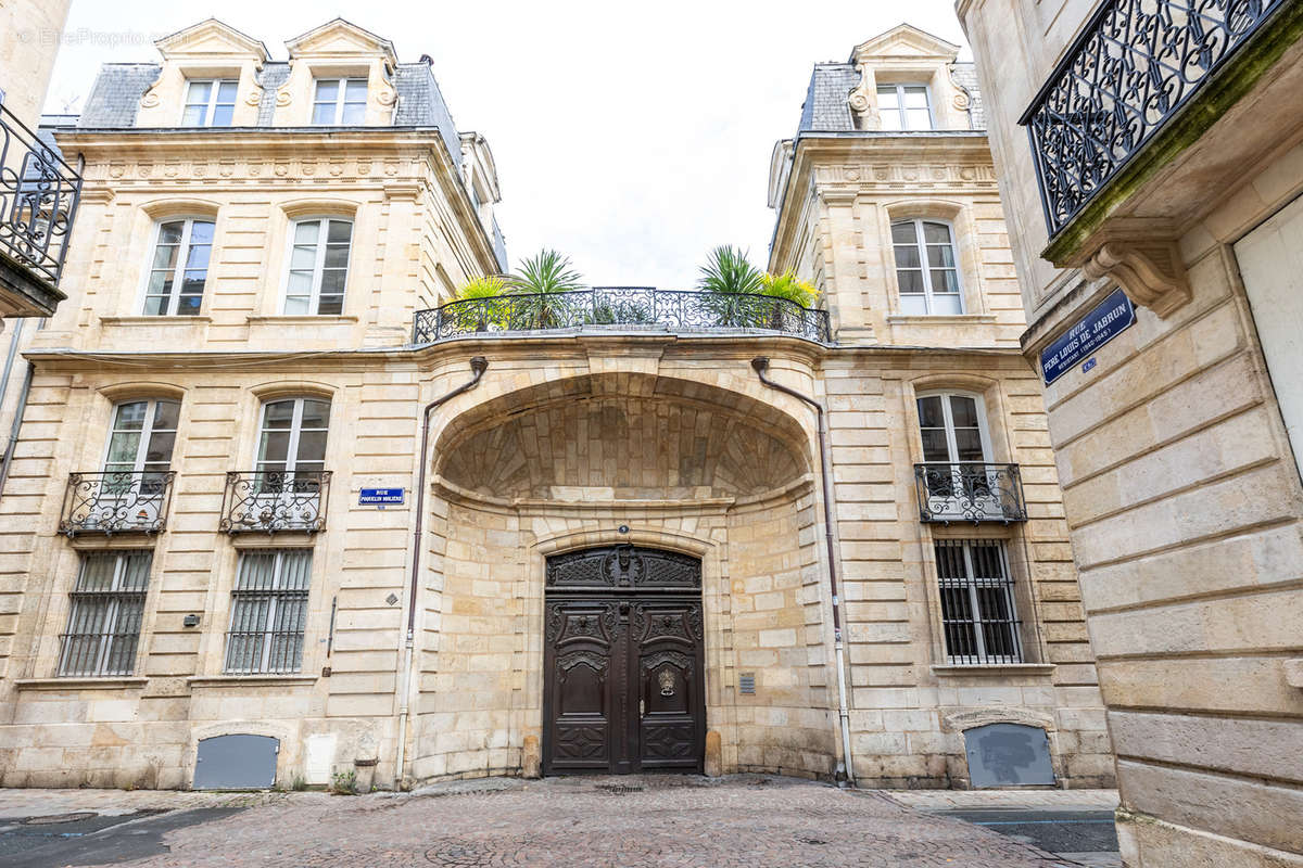 Appartement à BORDEAUX