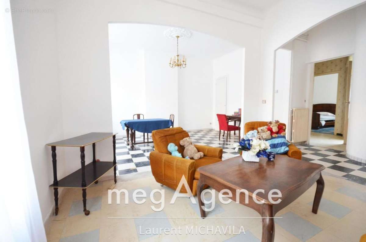 Appartement à BEZIERS