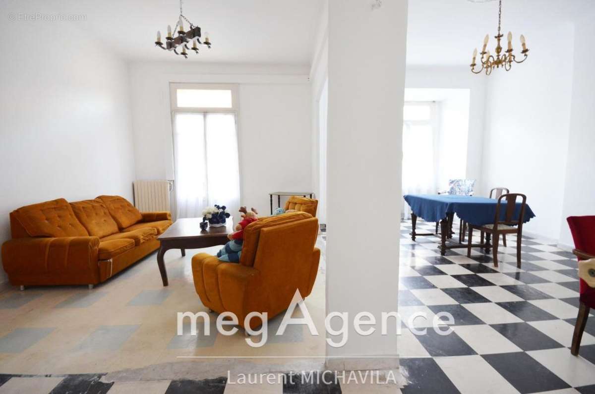 Appartement à BEZIERS