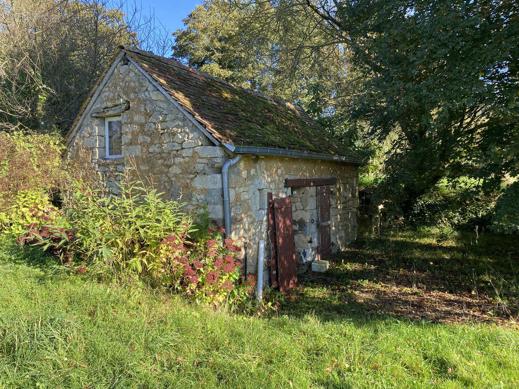 Maison à COULANS-SUR-GEE