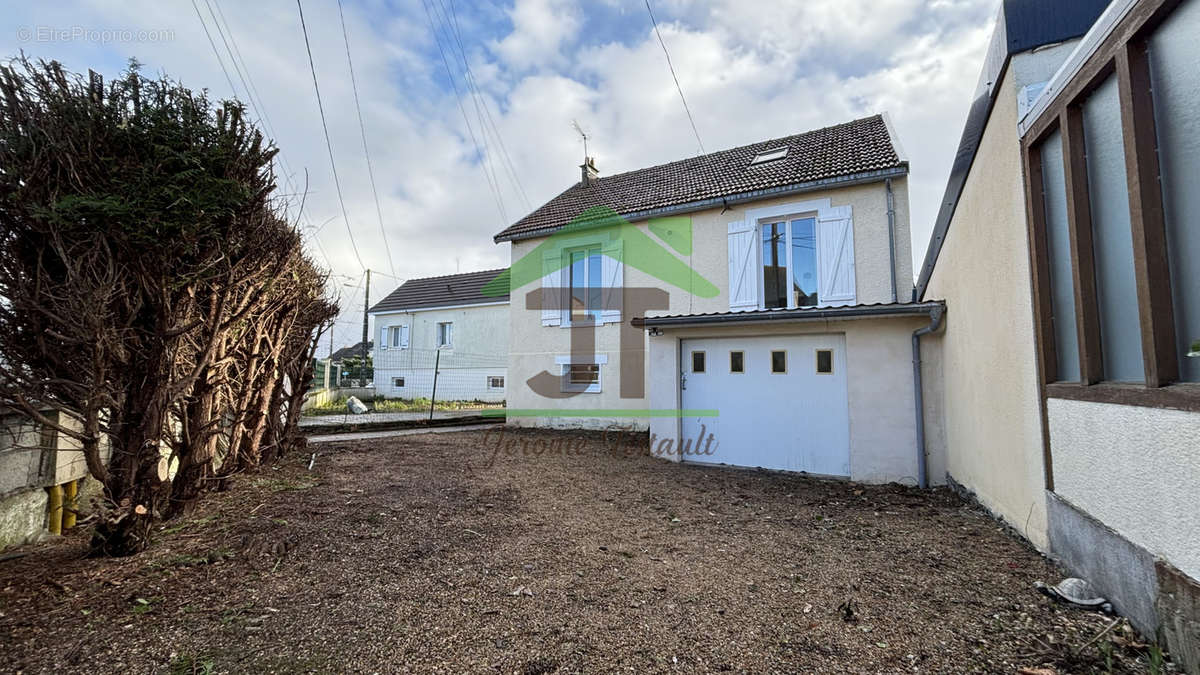 Maison à CHATEAUDUN