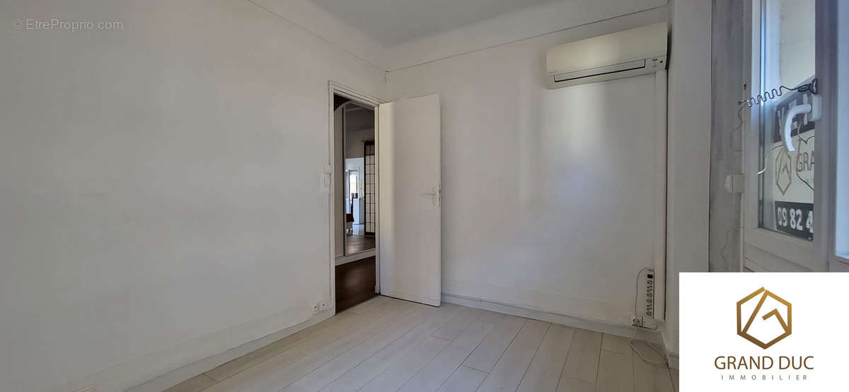 Appartement à MARSEILLE-2E