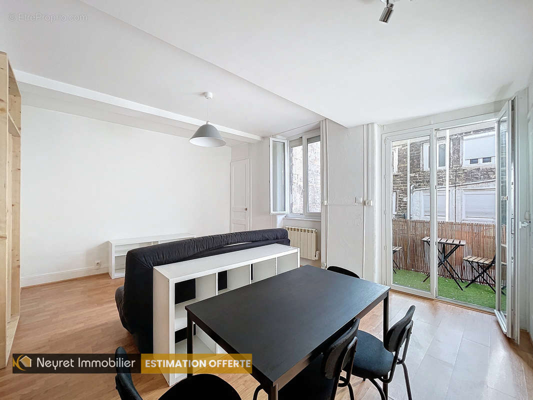 Appartement à SAINT-ETIENNE