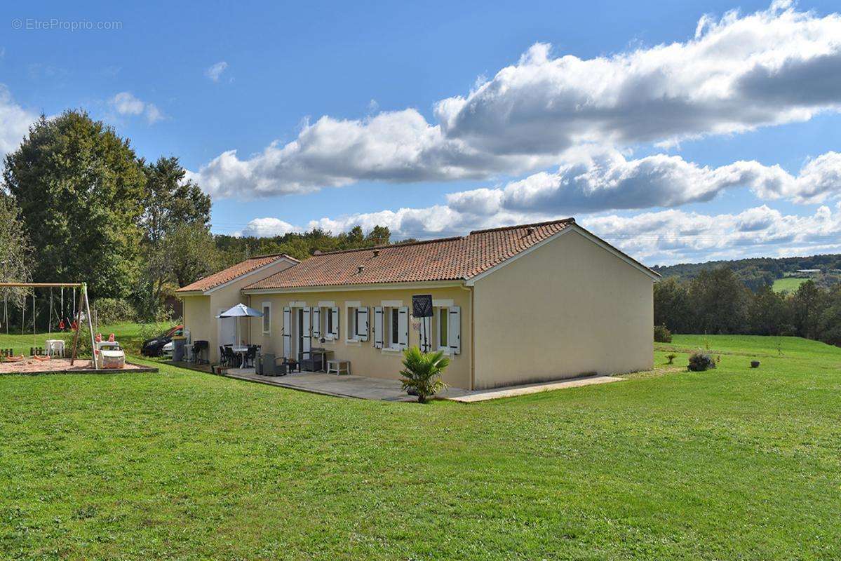 Maison à ARCHIGNAC