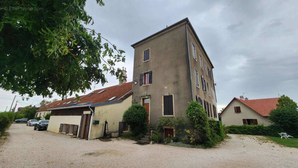 Appartement à MARSANNAY-LA-COTE