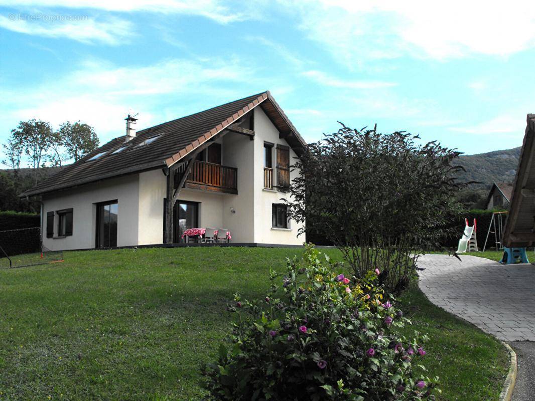 Maison à CLARAFOND-ARCINE