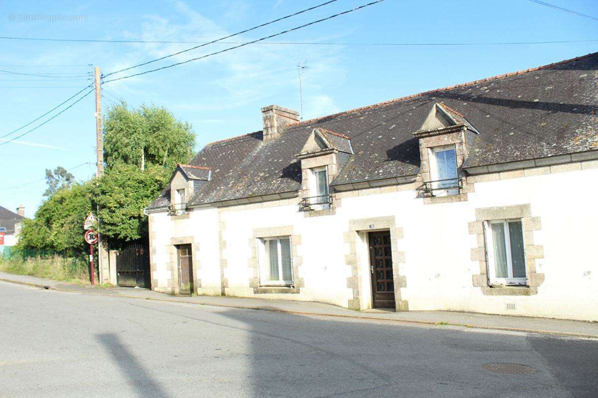 Maison à MOUSTOIR-REMUNGOL