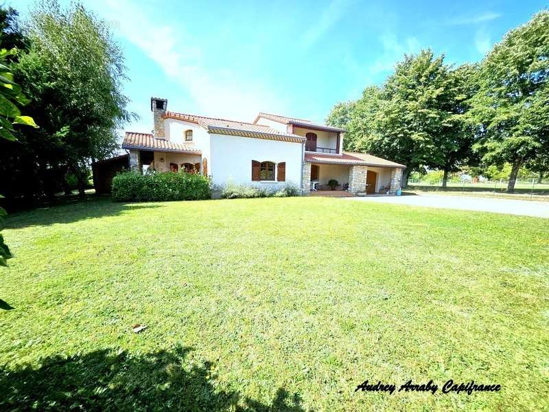 Maison à LEZOUX