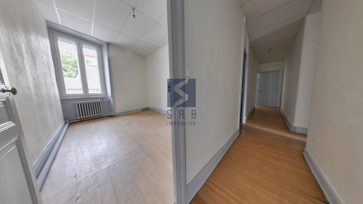 Appartement à PRIVAS