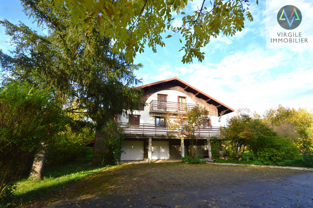 Maison à DOUBS