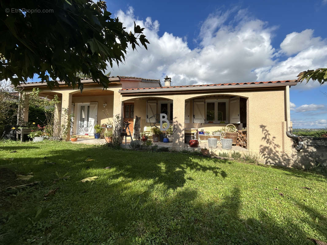 Maison à MONESTIES