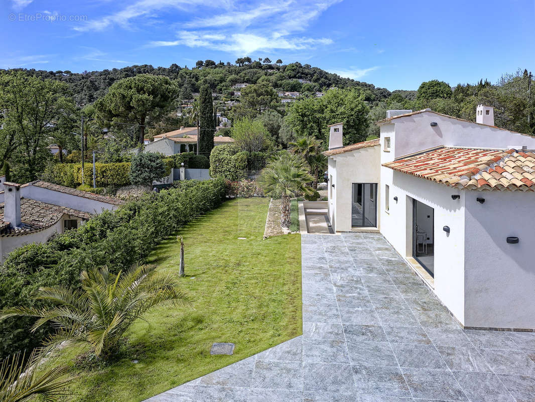 Maison à LA COLLE-SUR-LOUP