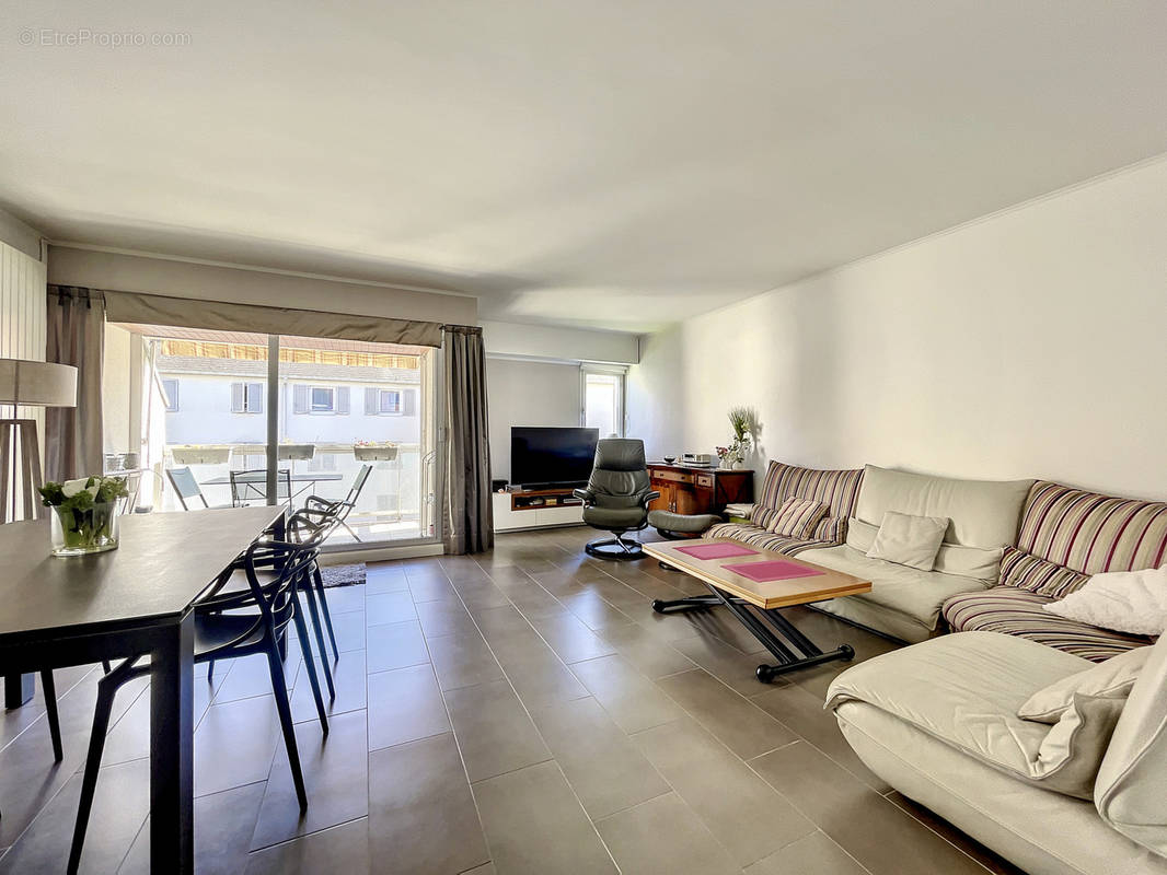 Appartement à RUEIL-MALMAISON