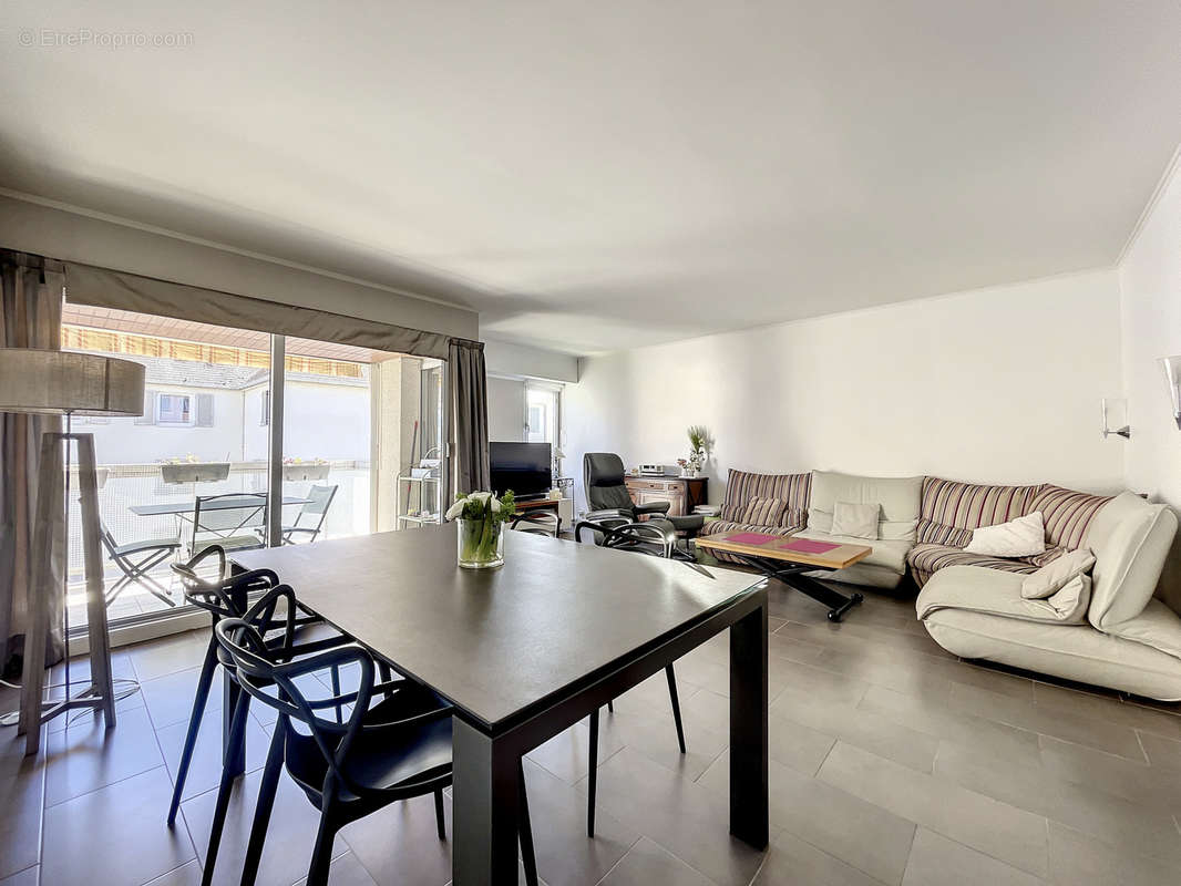 Appartement à RUEIL-MALMAISON