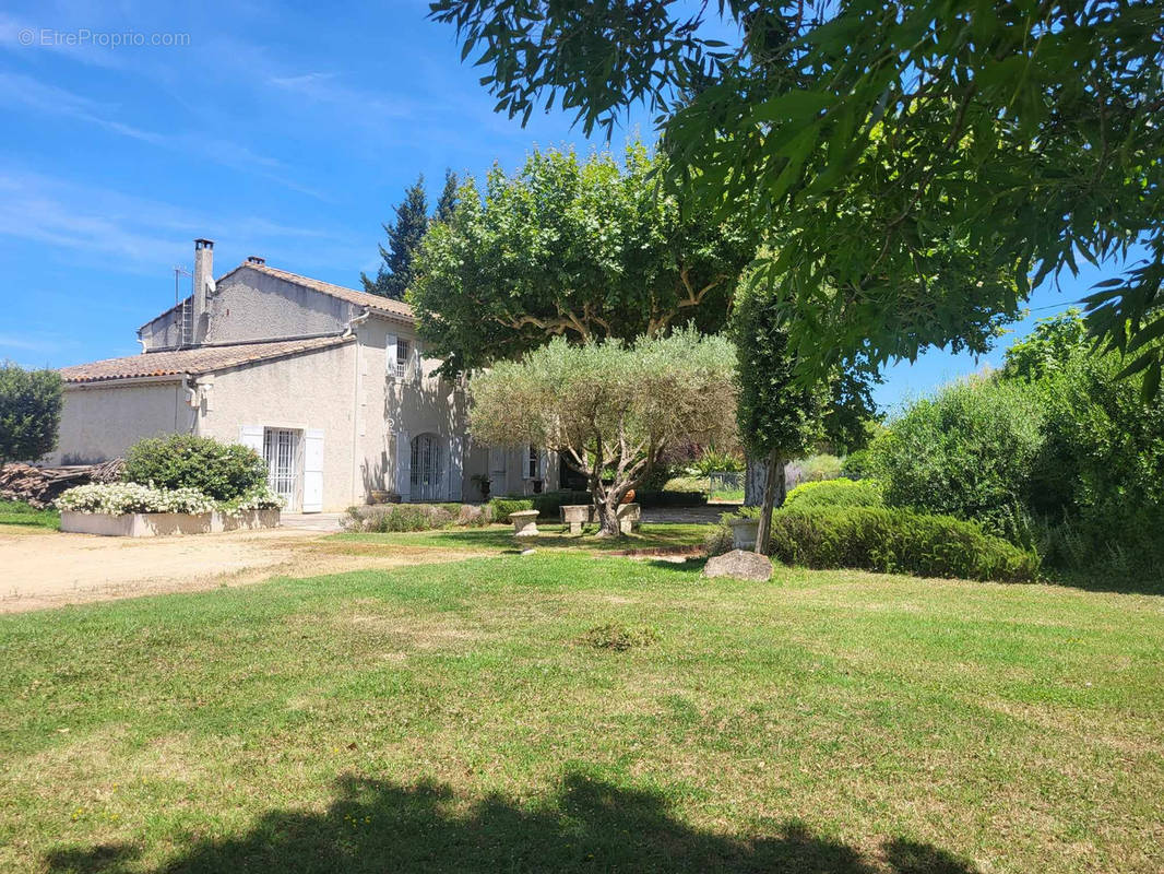 Maison à CHATEAURENARD