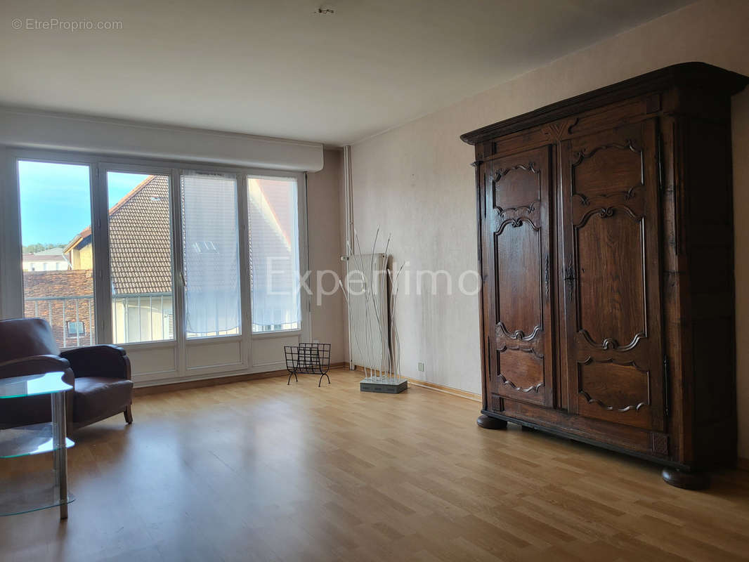 Appartement à LONS-LE-SAUNIER