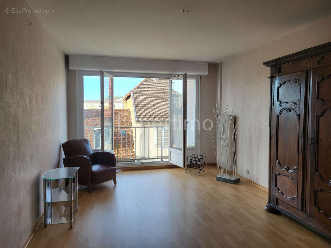 Appartement à LONS-LE-SAUNIER