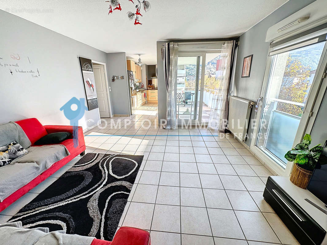 Appartement à SAINT-MARTIN-D&#039;HERES