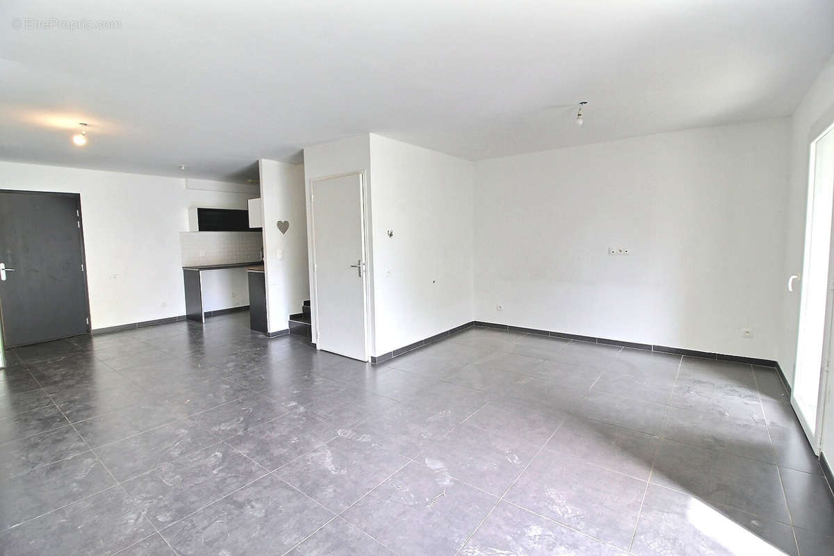 Appartement à MARSEILLE-12E