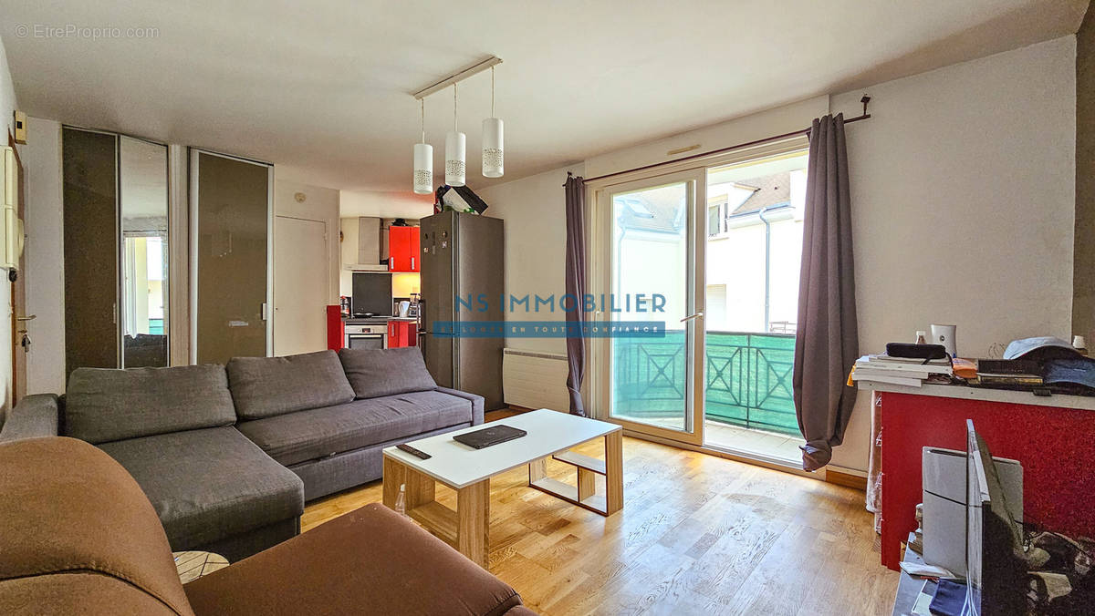 Appartement à SARTROUVILLE