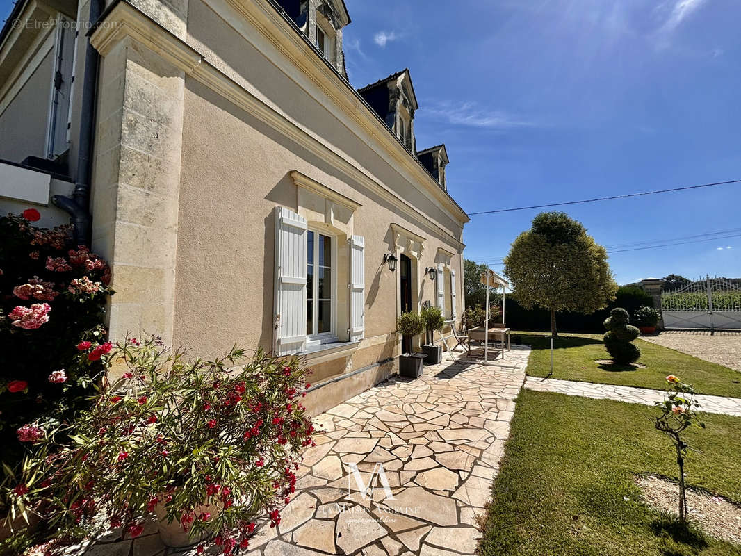 Maison à BRISSAC-QUINCE