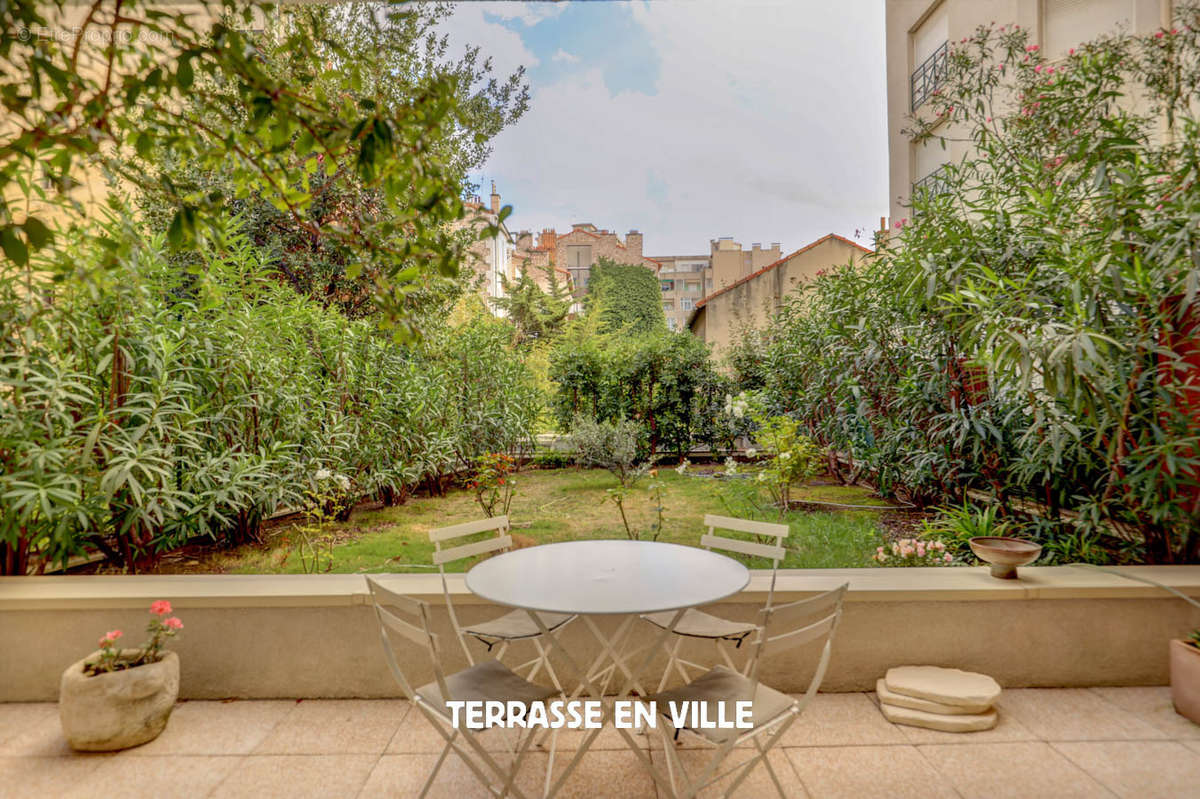 Appartement à MARSEILLE-5E